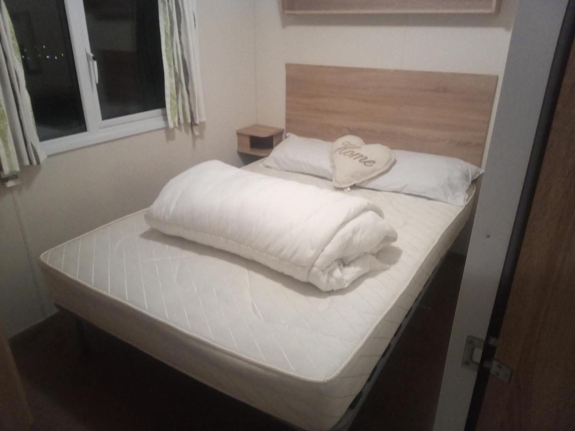 Caravan Delta 2 Bedroom In *